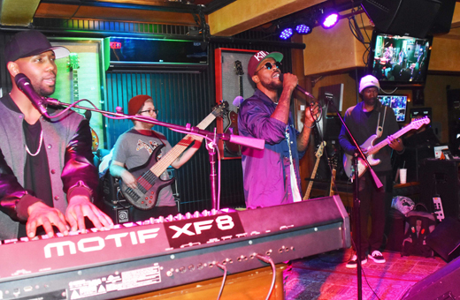 Tuesday’s  Laguna Voice at Mozambique is Blowing the Doors Off