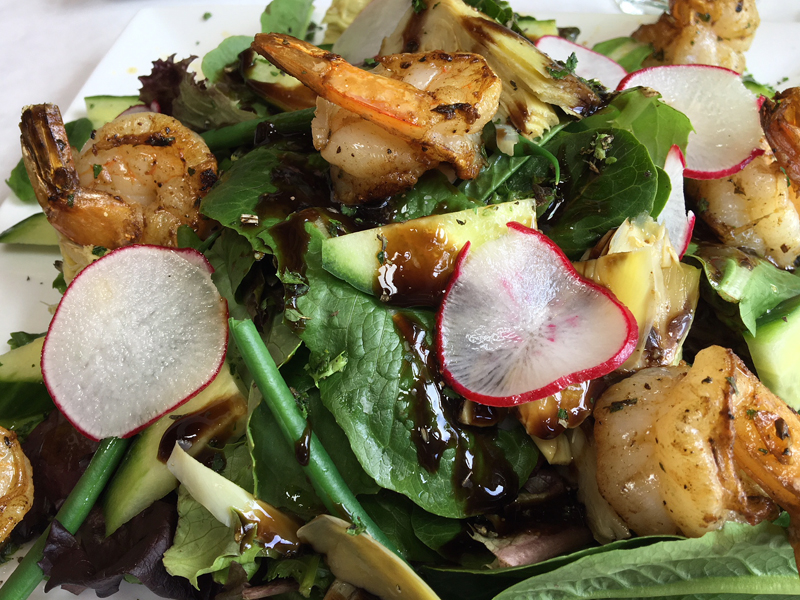 Cafe Anastasia Serves Up “Clean Food” Juices & Salads