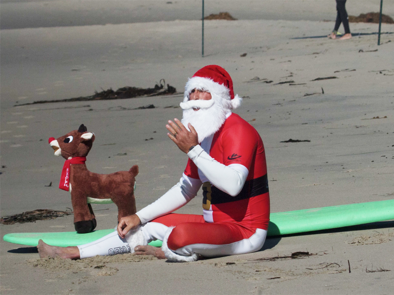 Surfing Santa Makes First Official Holiday Stop This Weekend